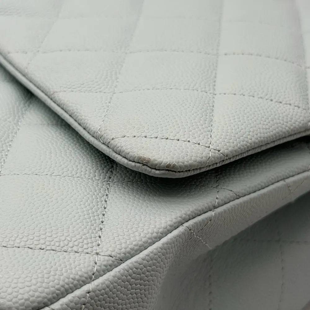 Chanel Classic Flap Maxi Caviar Light Blue Silvertone Hardware, vista 8