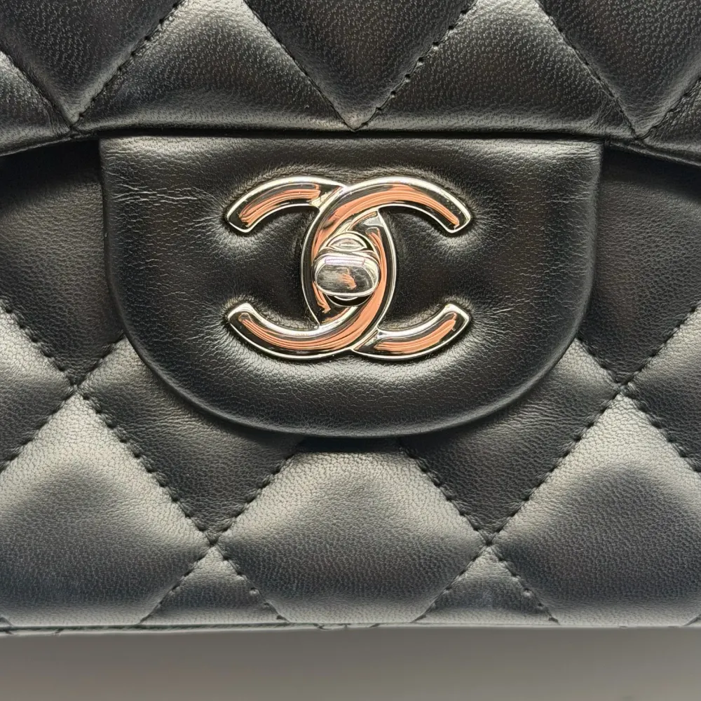 Chanel Classic Jumbo Lambskin Black Silver Hardware, vista 5