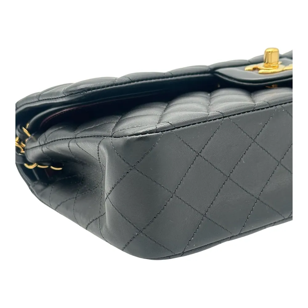 Chanel Classic Medium Black Lambskin, vista 5