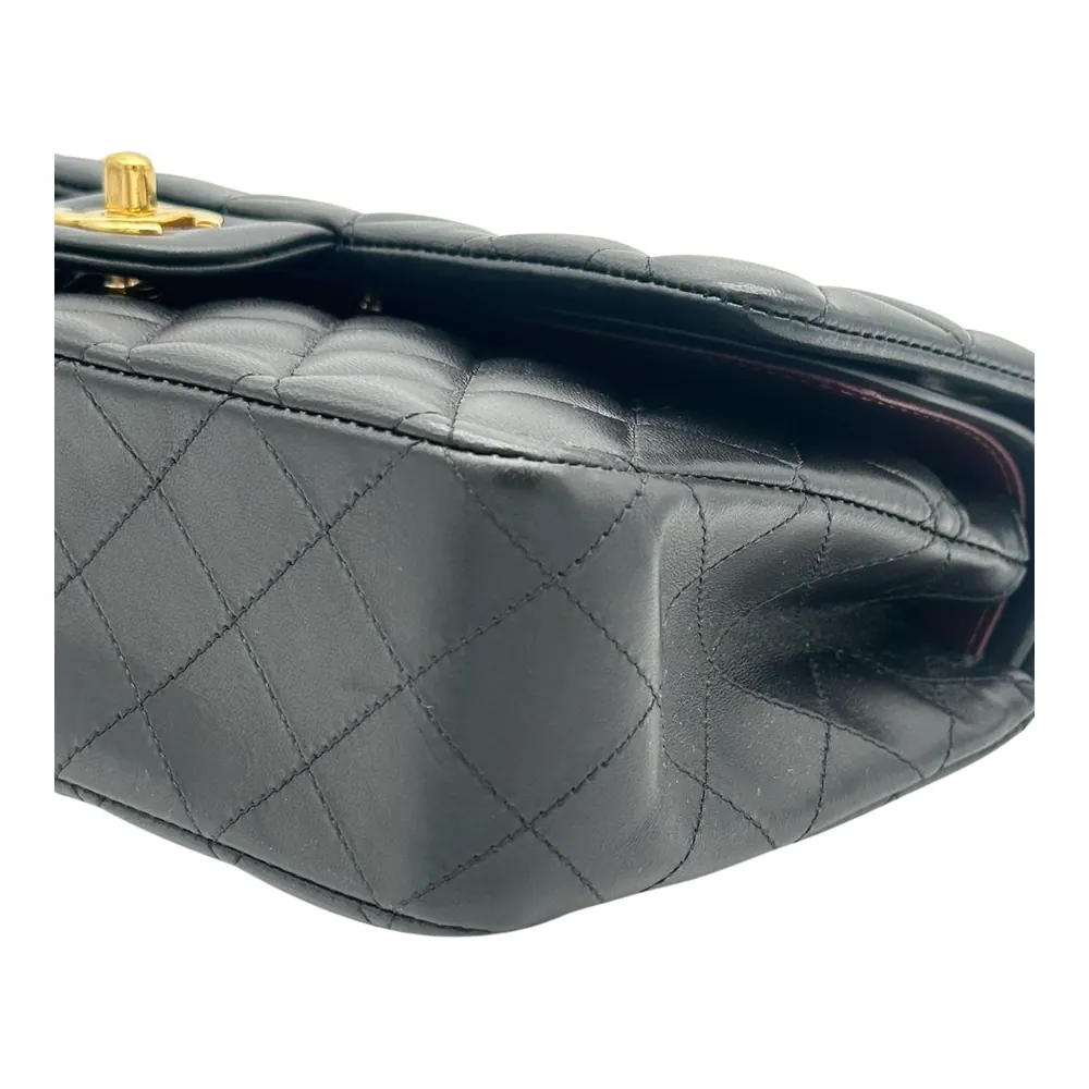 Chanel Classic Medium Black Lambskin, vista 6