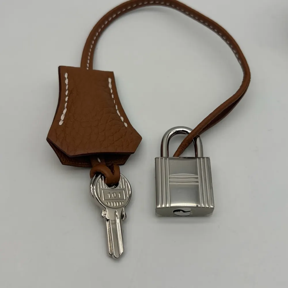 Hermès Birkin 30 Togo Gold Palladium Hardware, view 12