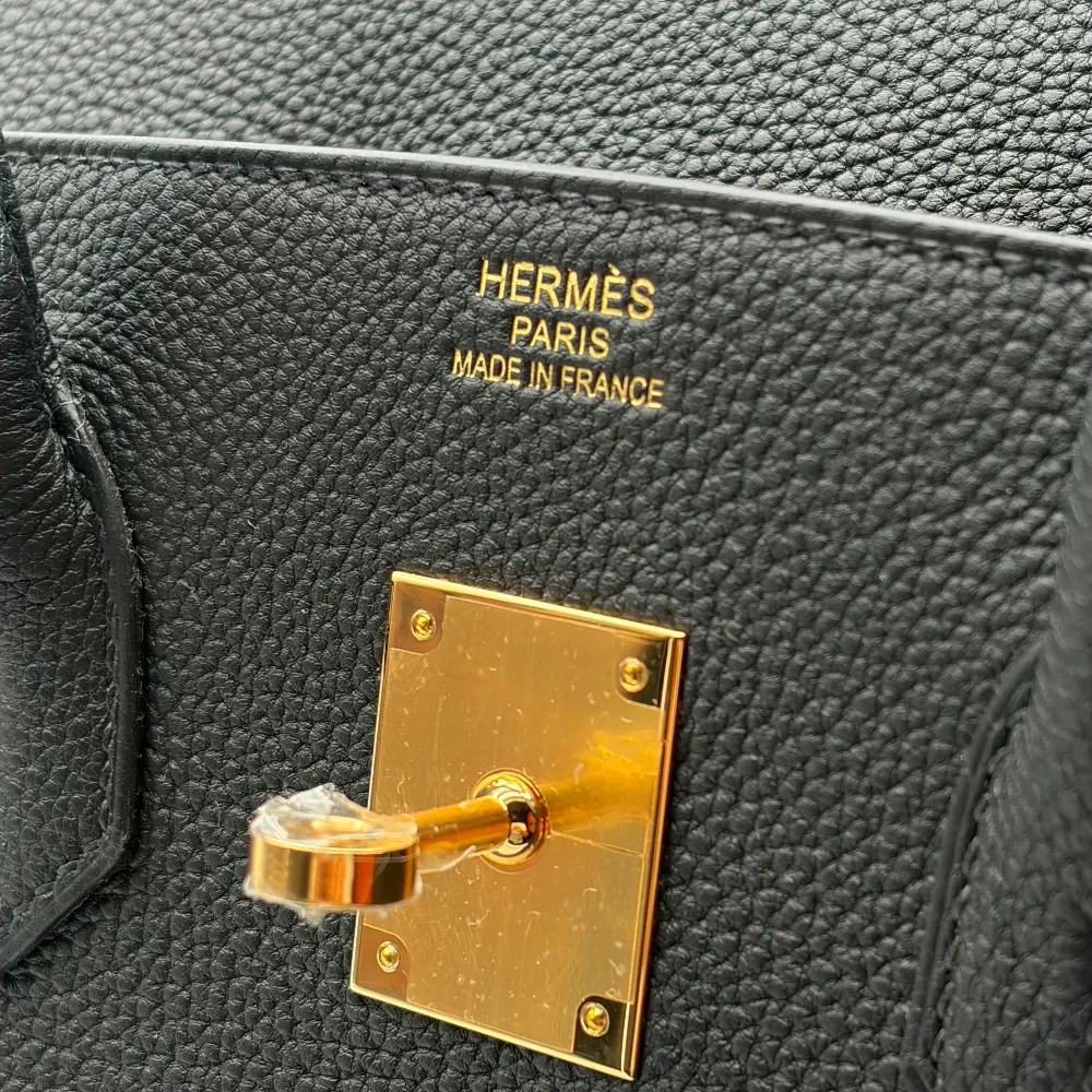 Hermès Birkin 35 Togo Black Gold Hardware, view 11