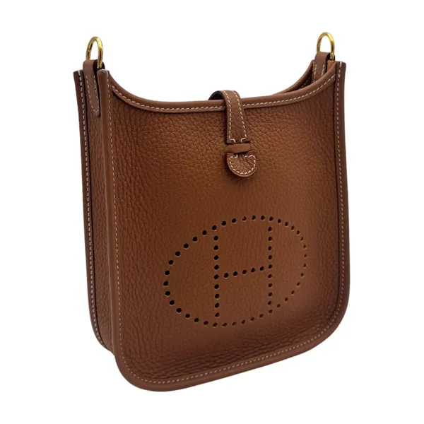 Hermès Evelyne 16 Clemence Gold Gold Hardware, segunda vista
