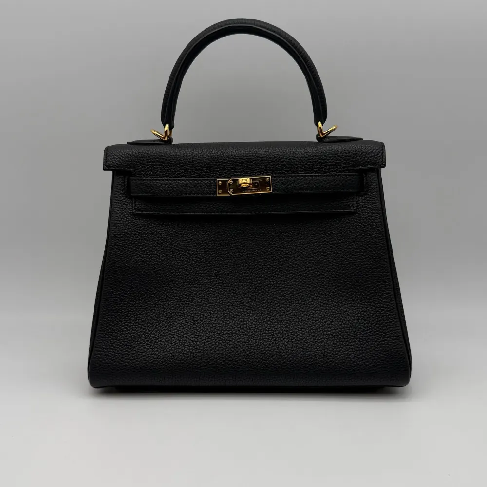 Hermès Kelly 25 Togo Black Gold Hardware