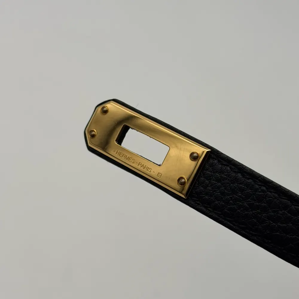 Hermès Kelly 25 Togo Black Gold Hardware, vista 8
