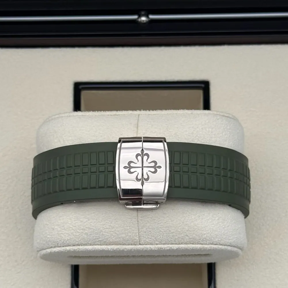 Patek Philippe Aquanaut 5168G-001, vista 3