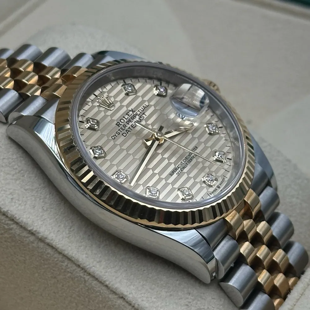 Rolex Datejust 36mm Steel/Gold Motif Diamonds Dial, vista 2
