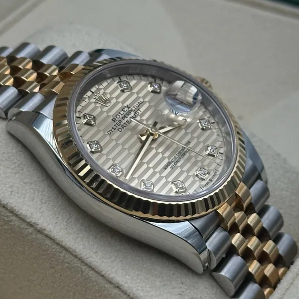 Rolex Datejust 36mm Steel/Gold Motif Diamonds Dial, segunda vista
