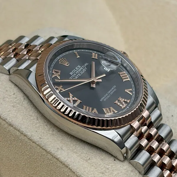 Rolex Datejust 36mm Steel/R. Gold Grey Dial VIX Diamonds, segunda vista