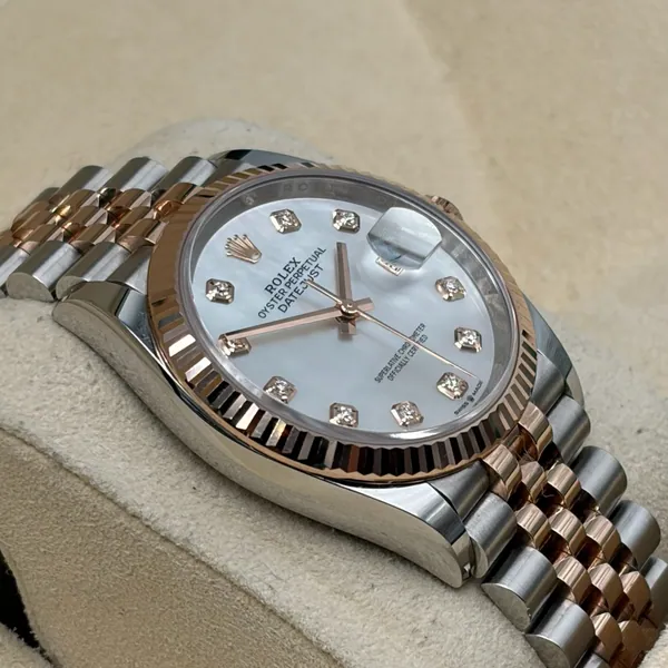 Rolex Datejust 36mm Steel/R. Gold MOP Dial, segunda vista