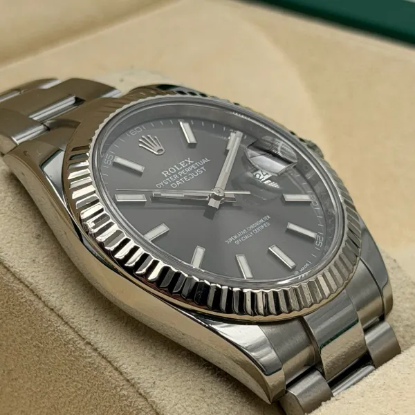 Rolex Datejust 41mm Steel Rhodium Dial, segunda vista