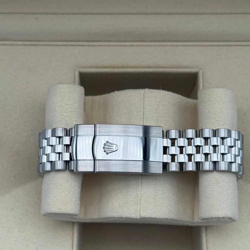 Rolex Datejust 41mm Steel Wimbledon Dial, vista 3