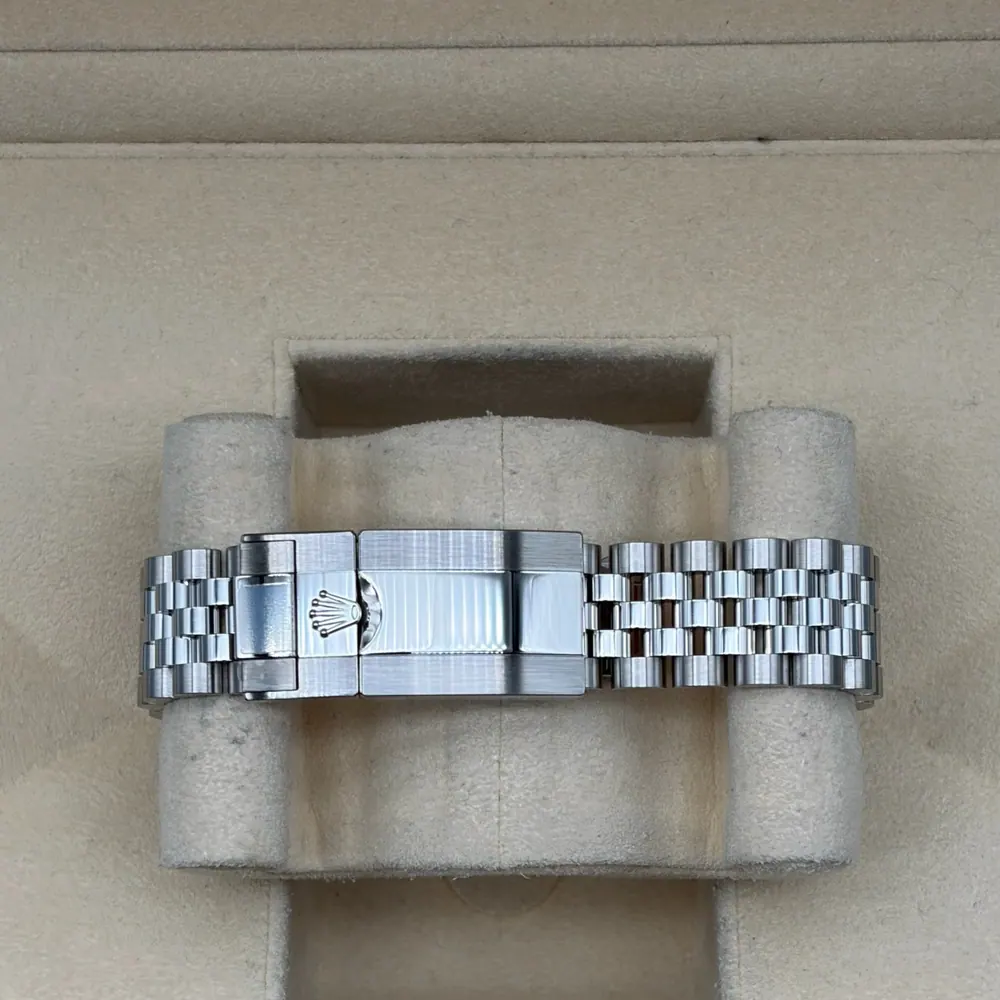 Rolex Batgirl 126710BLNR, vista 3