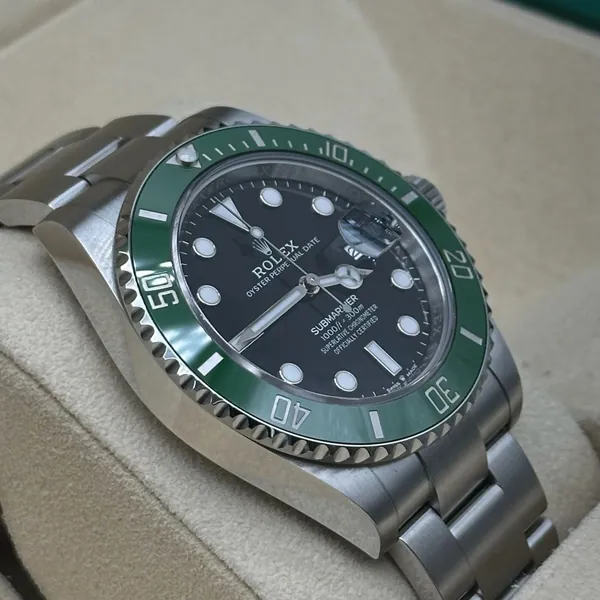 Rolex Submariner Date "Starbucks" 2026, segunda vista