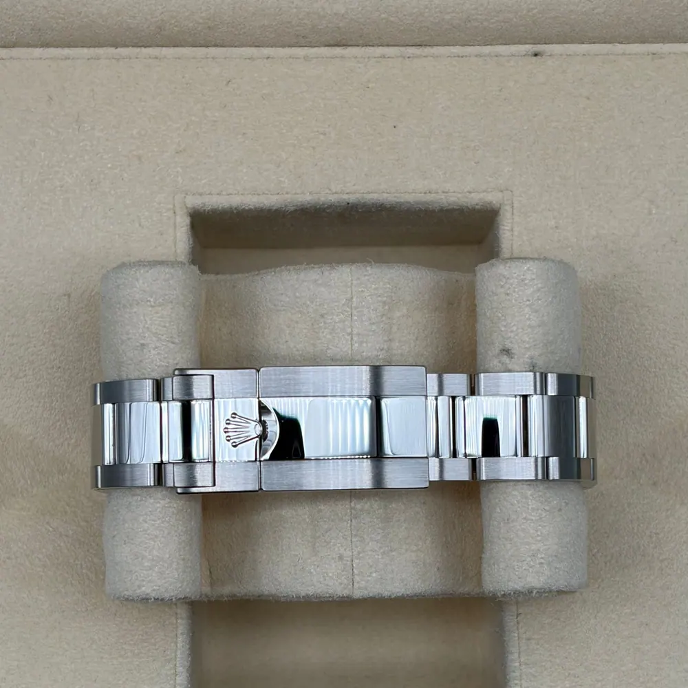 Rolex Yacht Master 40mm Steel Blue Dial, view 3